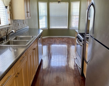 1165 Edington Court - Photo Thumbnail 5