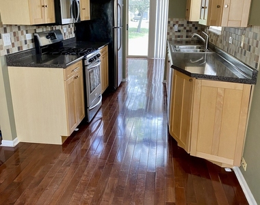 1165 Edington Court - Photo Thumbnail 4
