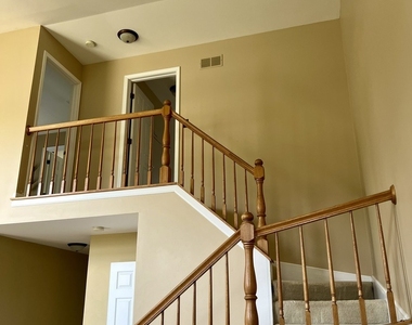 1165 Edington Court - Photo Thumbnail 8