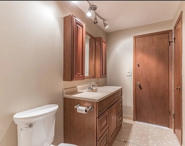 2325 N Neva Avenue - Photo Thumbnail 13