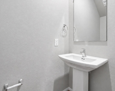 13549 Sauger Court - Photo Thumbnail 23
