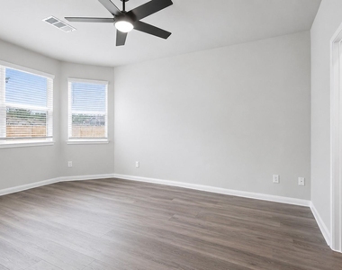 13549 Sauger Court - Photo Thumbnail 15