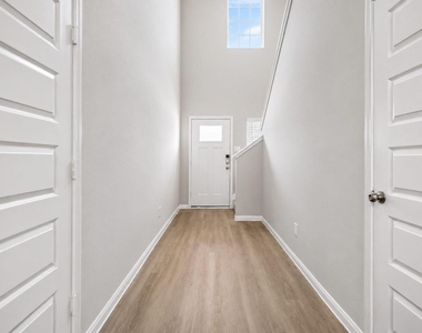 13549 Sauger Court - Photo Thumbnail 3