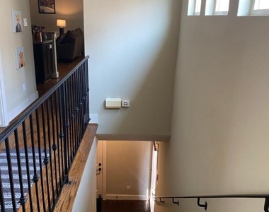 2423 Roufa Road - Photo Thumbnail 10