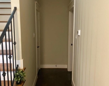 2423 Roufa Road - Photo Thumbnail 9