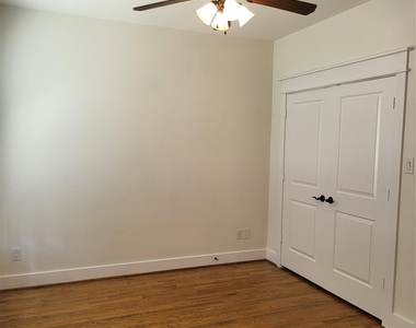 2423 Roufa Road - Photo Thumbnail 13