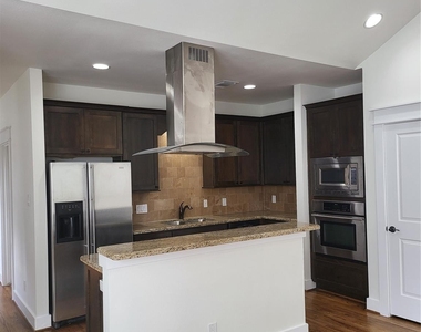 2423 Roufa Road - Photo Thumbnail 18