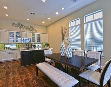 2441 Charleston Street - Photo Thumbnail 7