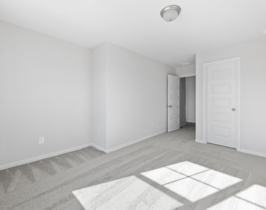 27806 Western Creek Court - Photo Thumbnail 16