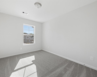 27806 Western Creek Court - Photo Thumbnail 13