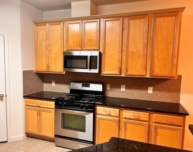 9406 Lakeway View Lane - Photo Thumbnail 1