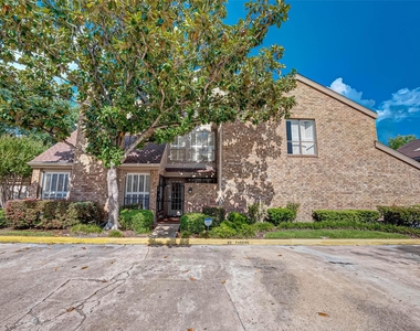 1908 Augusta Drive - Photo Thumbnail 3