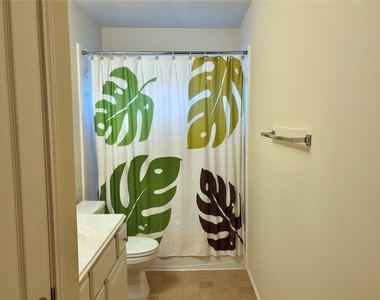 403 Green Stone Court - Photo Thumbnail 18