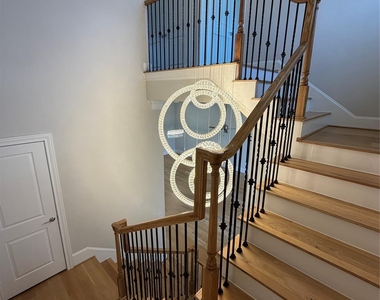 824 Cage Street - Photo Thumbnail 20