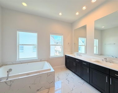 824 Cage Street - Photo Thumbnail 16