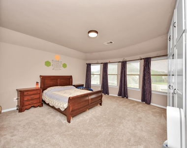 2895 Ragusa Lane - Photo Thumbnail 36