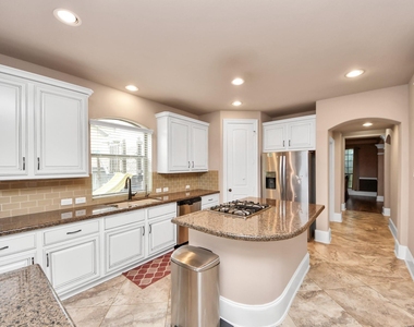 2895 Ragusa Lane - Photo Thumbnail 24