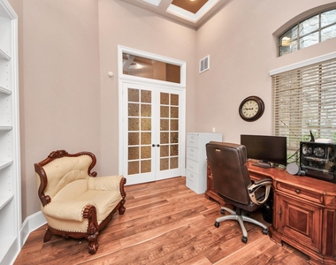 2895 Ragusa Lane - Photo Thumbnail 12