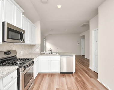 25634 Royal Catchfly Road - Photo Thumbnail 13