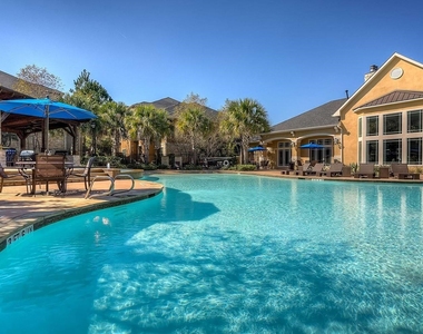2951 N Loop 336 W - Photo Thumbnail 15