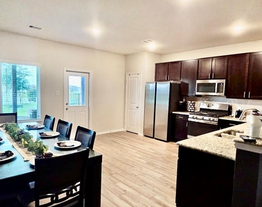 1523 Alpine Drive Drive - Photo Thumbnail 21