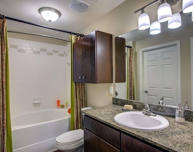 2951 N Loop 336 W - Photo Thumbnail 12