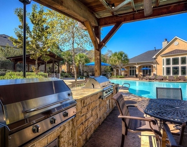2951 N Loop 336 W - Photo Thumbnail 18