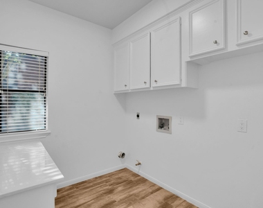12411 Exbury Court - Photo Thumbnail 12