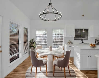 12411 Exbury Court - Photo Thumbnail 21