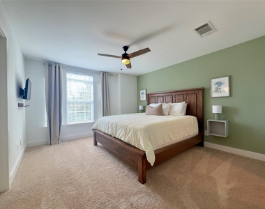 1404 Laguna Cove - Photo Thumbnail 5