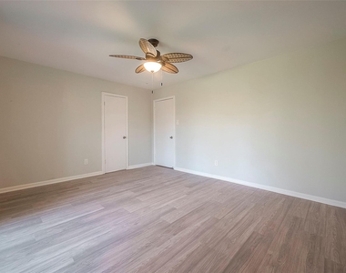 7810 Locke Lane - Photo Thumbnail 21