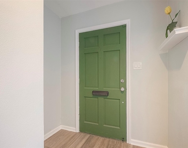 7810 Locke Lane - Photo Thumbnail 6