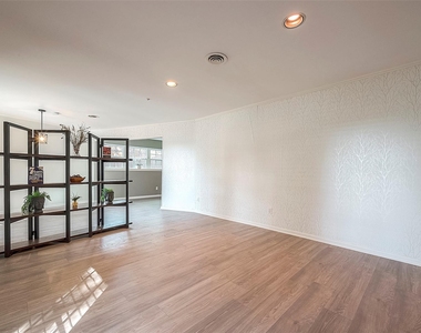 7810 Locke Lane - Photo Thumbnail 25