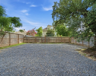 1210 Crockett Street - Photo Thumbnail 19