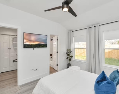 3735 Mainer Street - Photo Thumbnail 8