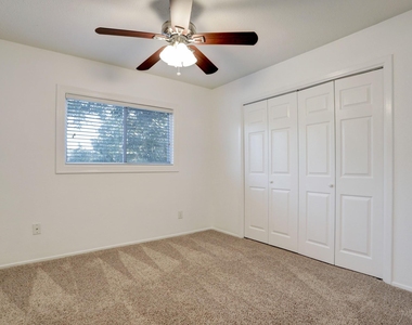 121 Misty Brook Lane - Photo Thumbnail 15