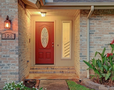 121 Misty Brook Lane - Photo Thumbnail 2