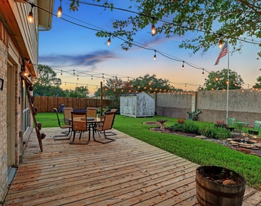 121 Misty Brook Lane - Photo Thumbnail 21