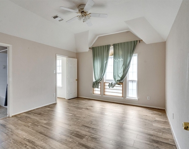 3902 Breaux Bridge Lane - Photo Thumbnail 35