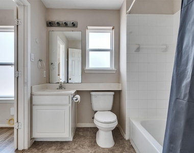 3902 Breaux Bridge Lane - Photo Thumbnail 38