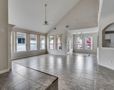 3902 Breaux Bridge Lane - Photo Thumbnail 16