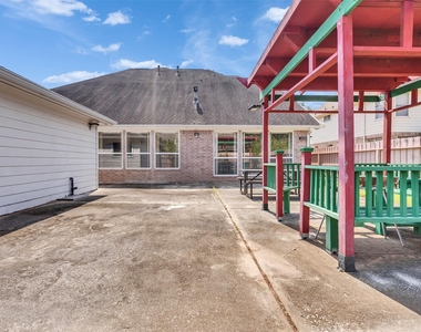 3902 Breaux Bridge Lane - Photo Thumbnail 46