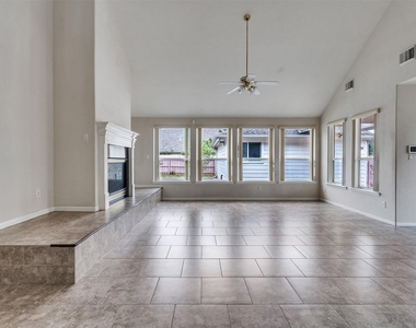 3902 Breaux Bridge Lane - Photo Thumbnail 15