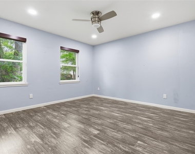 5347 Rutherglenn Drive - Photo Thumbnail 15