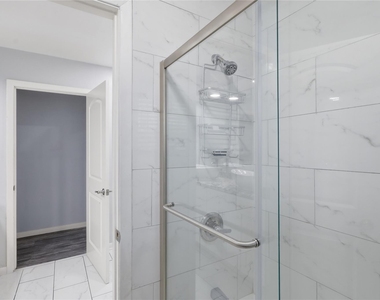 5347 Rutherglenn Drive - Photo Thumbnail 17