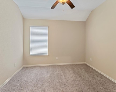 14618 Raleighs Meadow Court - Photo Thumbnail 21