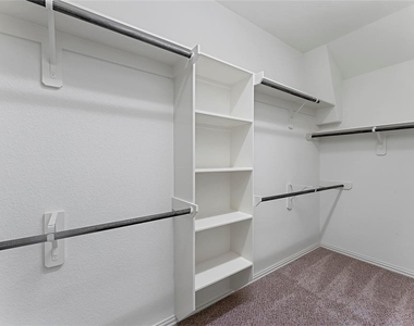 14618 Raleighs Meadow Court - Photo Thumbnail 16