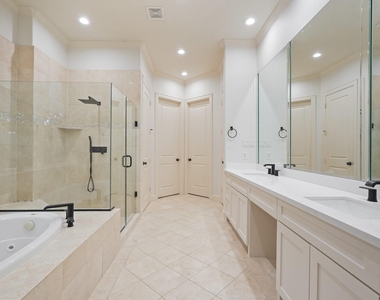 521 Lovett Boulevard - Photo Thumbnail 12