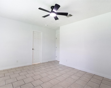 4855 Sulley Drive - Photo Thumbnail 19