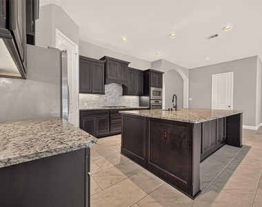 27124 Holtwood Grove Road - Photo Thumbnail 9